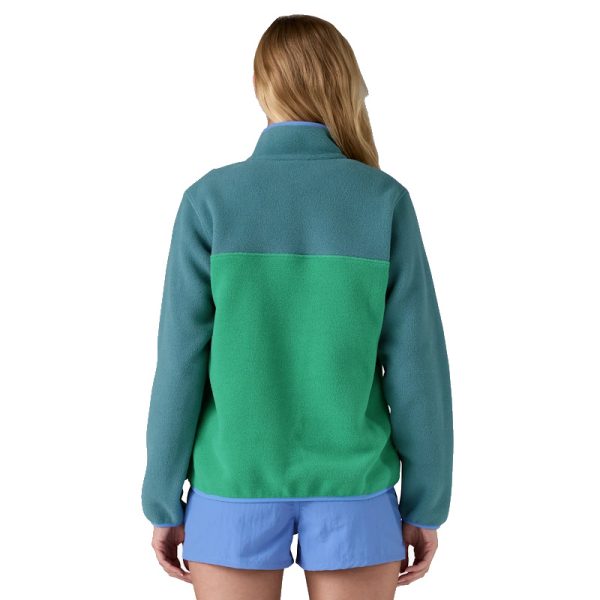 Patagonia Women's Lightweight Synchilla Snap-T Pullover Heartleaf Green - Image 2