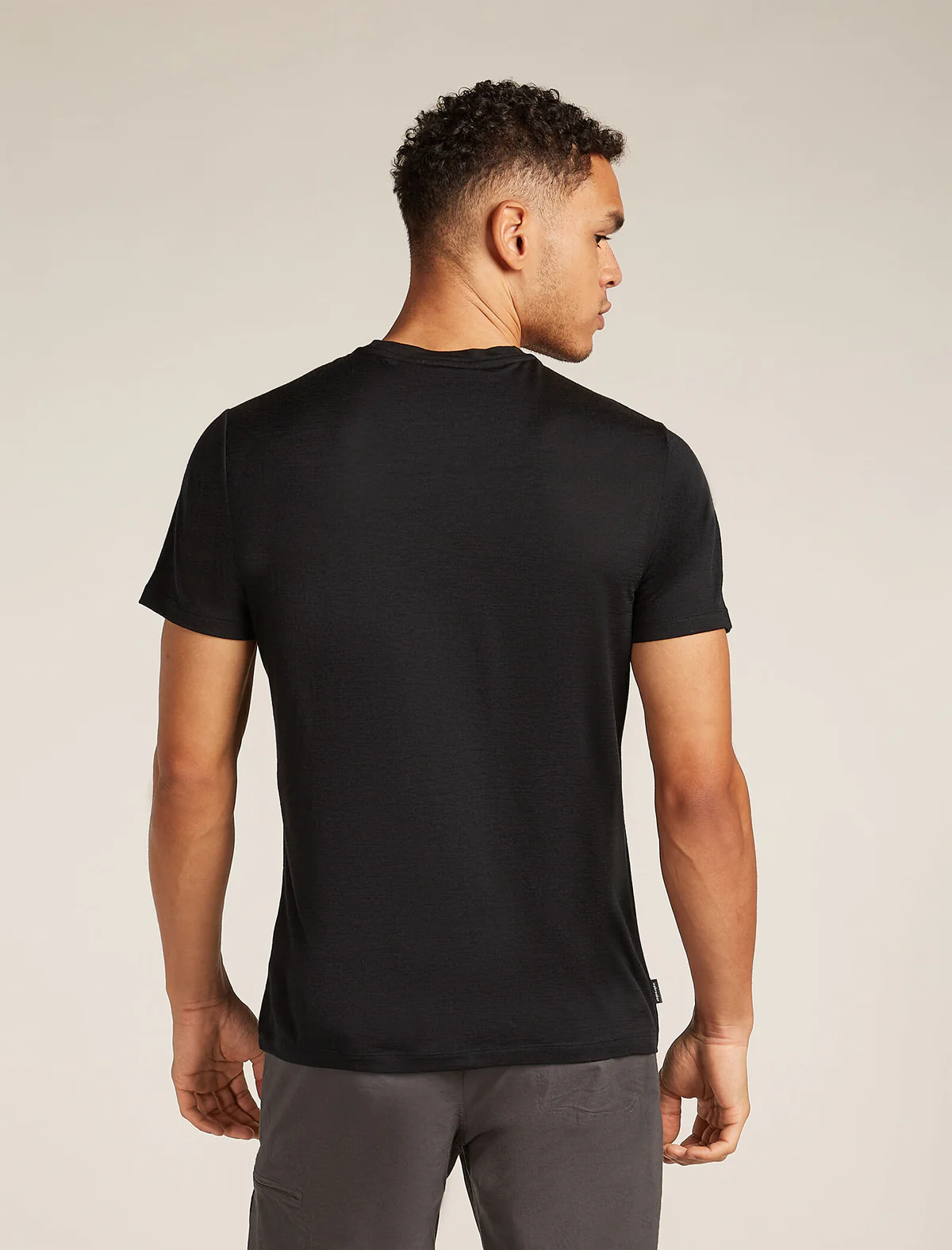 Icebreaker Men's Tech Lite Short Sleeve T-Shirt Icebreaker Wordmark Black - Image 2